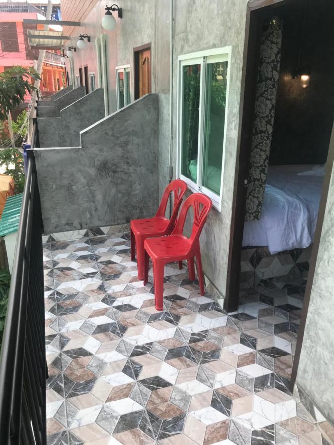 P And P'S Guesthouse Koh Tao Exteriör bild